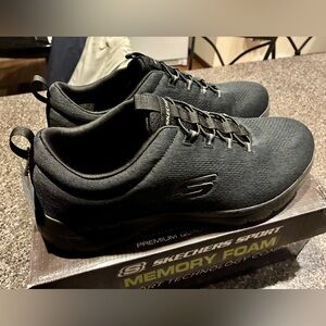 Skechers Men's Black Memory Foam Sneakers